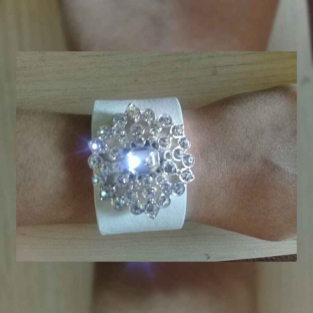 Genuine lether cuff